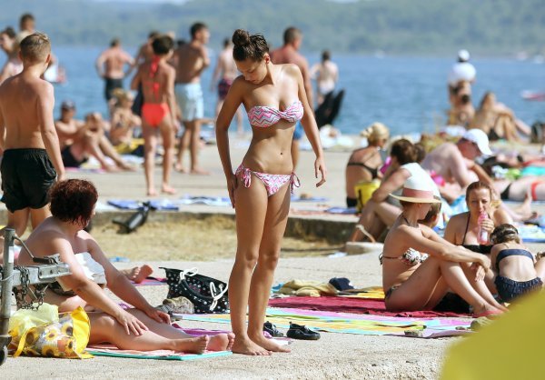 Ljeto na plaži u Vodicama