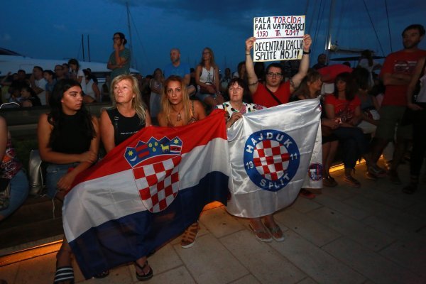 Na prosvjedu se okupilo nekoliko tisuća ljudi