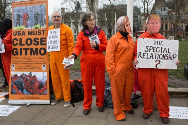 Prosvjedi održani u Londonu, a traži se zatvaranje zatvora Guantanamo Bay