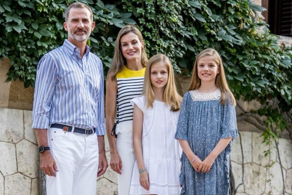 Kraljica Letizia s obitelji