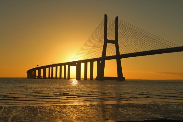 Most Vasco da Gama preko rijeke Tajo dug je 17,2 kilometra