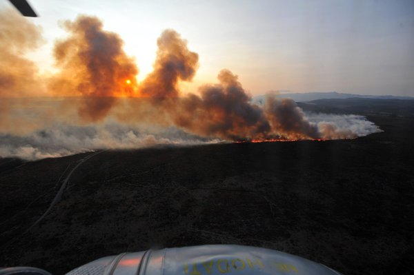 Pogled iz helikoptera na požare koji su buknuli na zadarskom području