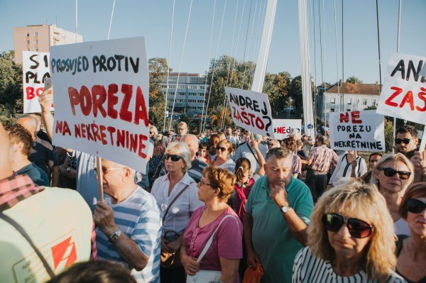 Krenuli su prosvjedi protiv uvođenja poreza na nekretnine po Hrvatskoj
