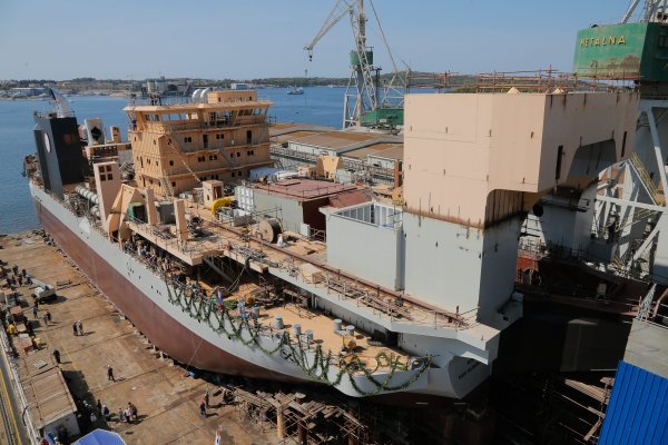 Porinuće u Uljaniku