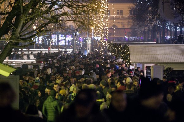 Velike gužve vikendom na adventskim događanjima u Zagrebu  