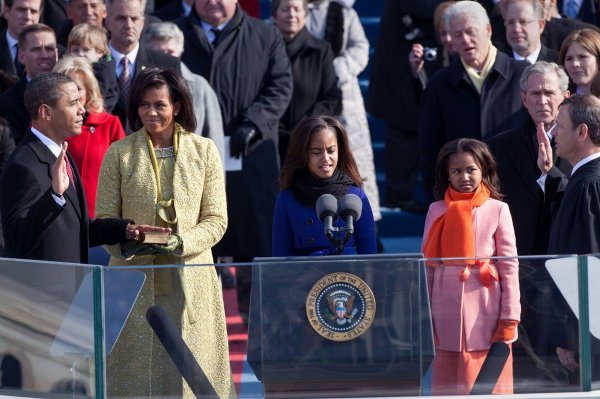 Sasha i Malia Obama