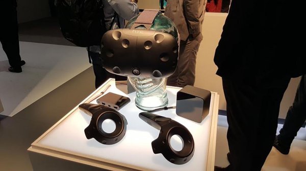 HTC Vive consumer edition