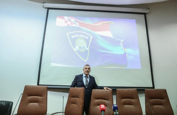 Ravnatelj Policije Nikola Milina u čestitci policajcima rekao je kako je policija 'čvrst štit vanjskih granica Europske unije'