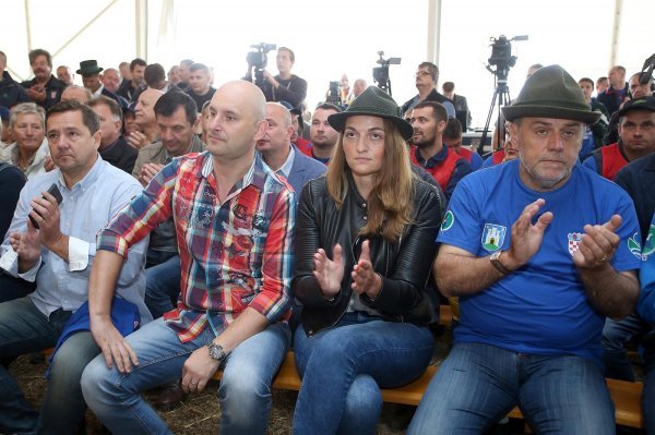 Tomislav Tolušić, Milan Bandić