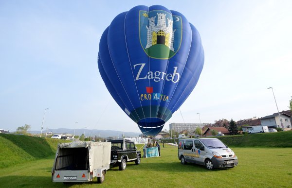 Balon Turističke zajednice Zagreba priprema se za let iznad grada