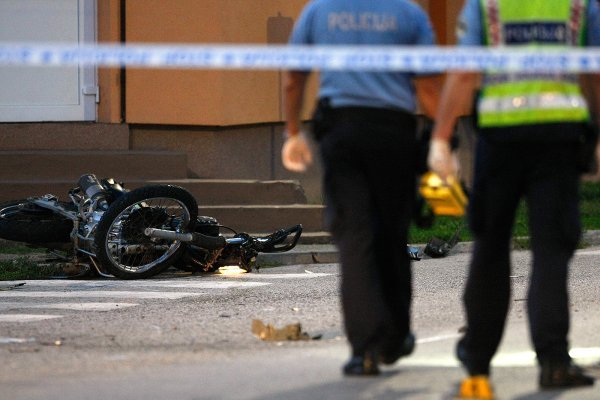 Motociklist smrtno stradao u sudaru s osobnim automobilom