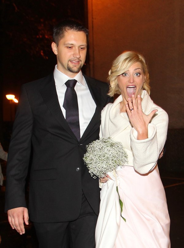 Ana Brdarić udala se za pjevača Marka Boljata 2009. godine u crkvi na zagrebačkoj Knežiji
