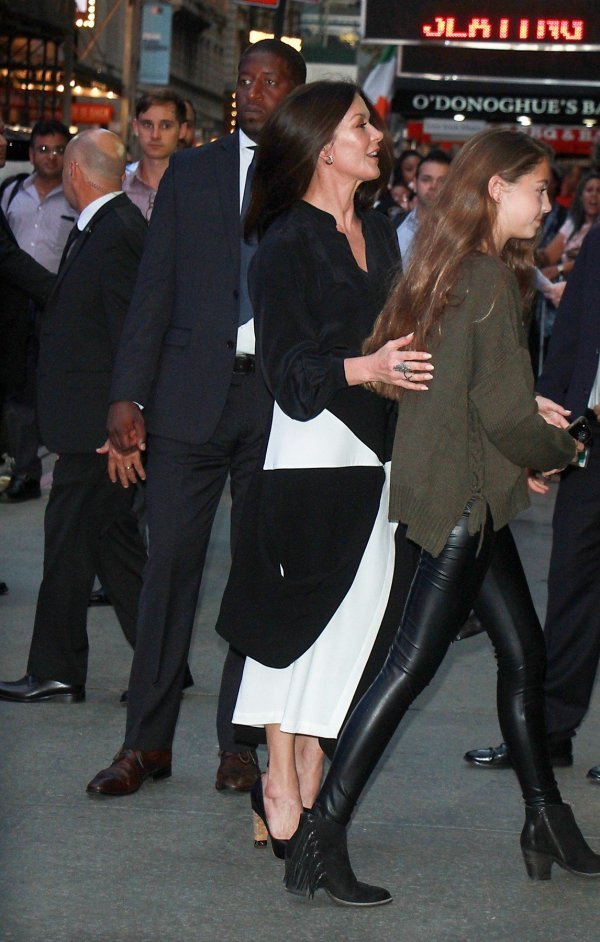 Catherine Zeta-Jones s kćerkom Carys