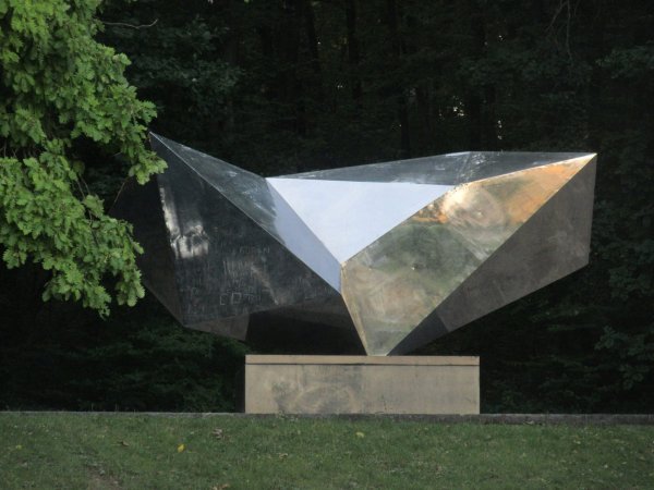 Spomen-park Dotrščina