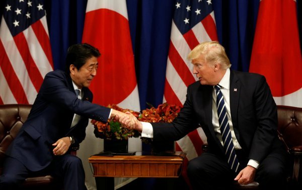 Japanski premijer Shinzo Abe i američki predsjednik Donald Trump