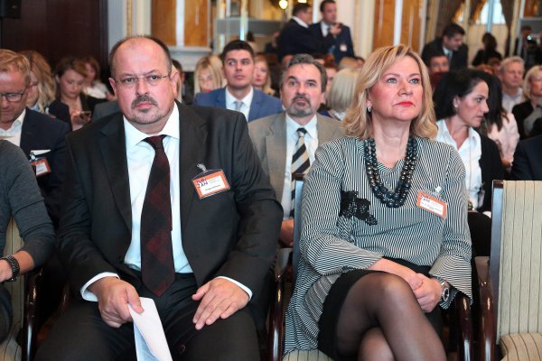 Dragan Schwaz i Olivera Jurković Majić