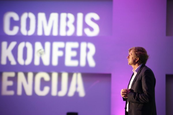 22048032_1552576194800106_1741141666843842863_o