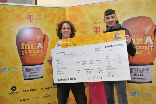Albert Gajšak i Domagoj Štivić (CircuitMess), pobjednici Idea Knockouta 2017.