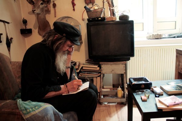 Virtualni Anti muzej umjetnik i kolekcionar Vladimir Dodig Trokut (1)