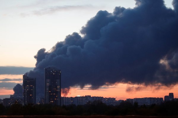 Požar u šoping centru u Moskvi