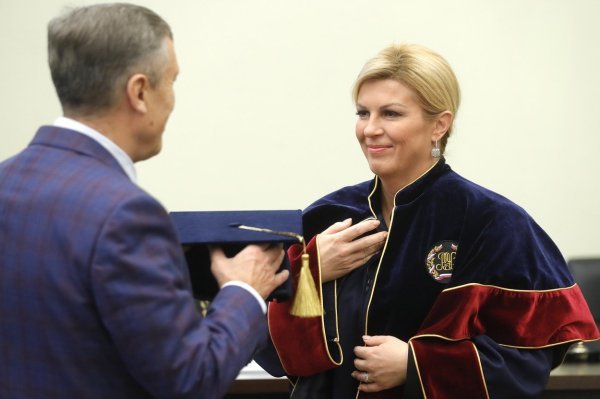 Kolinda Grabar Kitarović i rektor Viktor Grishin