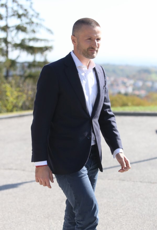 Ante Todorić ispred Kulmerovih dvora