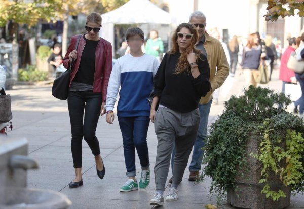 Ante Ramljak u šetnji gradom u društvu Nikoline Marasović