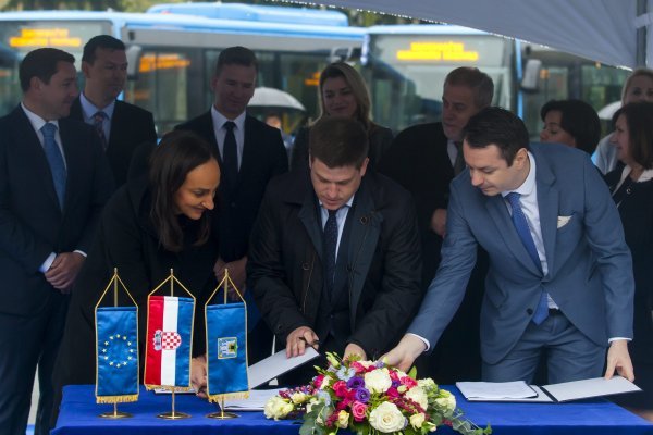 Ana Stojić, Oleg Butković