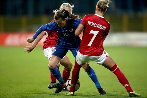 Hrvatske nogometašice protiv Danske