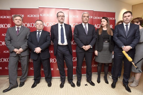 Konferencija za medije izvanrednog povjerenika Ante Ramljaka i njegovih savjetnika na kojoj su predstavljeni planovi odrzivosti kompanija u sustavu Agrokora.