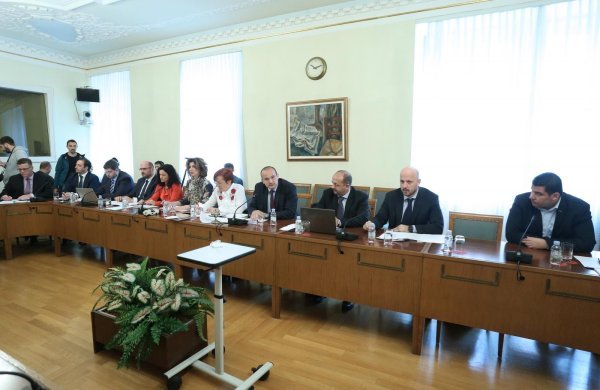 Ante Babić, Josip Borić, Stjepan Curaj, Milijan Brkić, Marija Jelkovac, Orsat Miljenić, Ivan Lovrinović, Gordan Maras, Nikola Grmoja