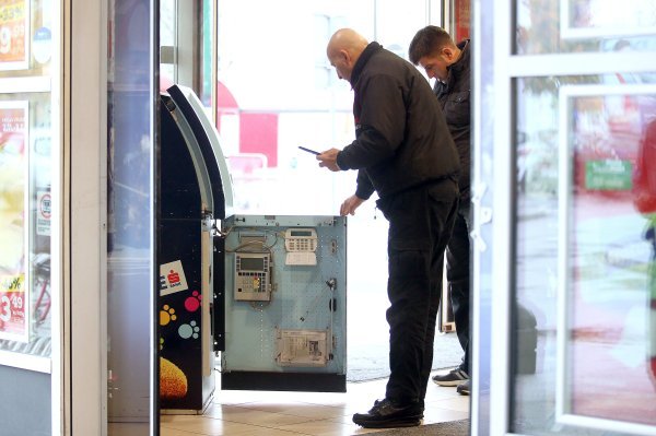 U Španskom opljačkan bankomat
