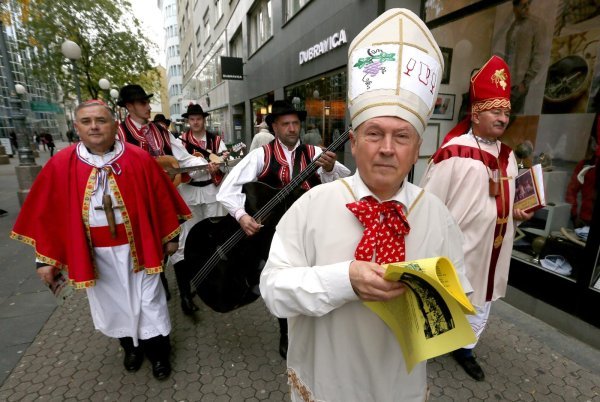 Martinjski biskupi najavili ceremonijal krštenja mošta