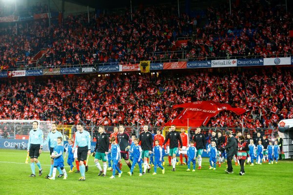 Švicarska - Sjeverna Irska (1)