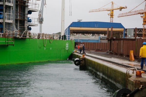 Nasukani brod u Uljaniku