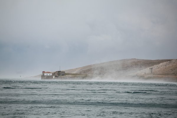 Bura kod Krčkog mosta