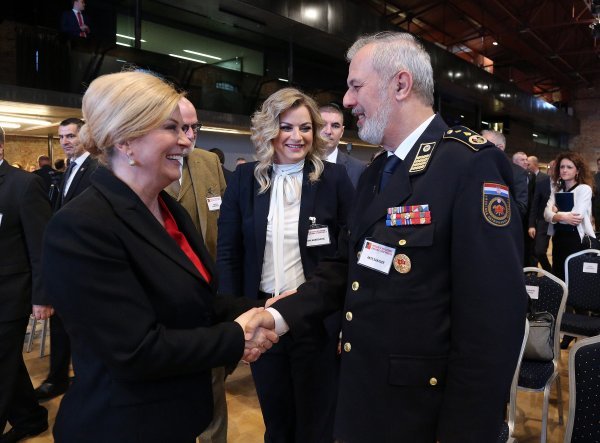 Kolinda Grabar Kitarović, Ante Sanader