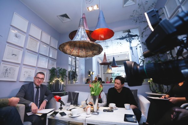 Press konferencija (1)