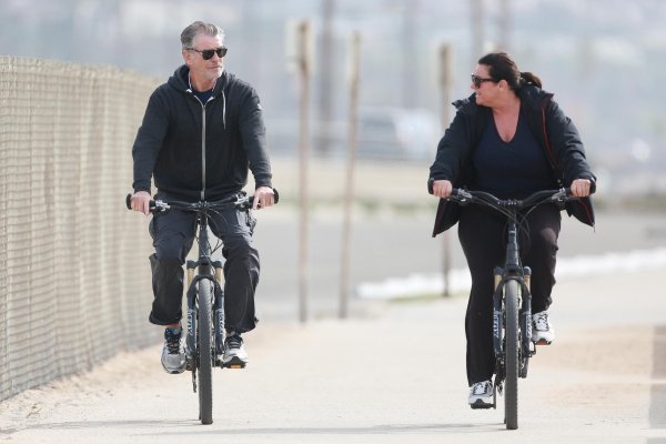 Pierce Brosnan i supruga Keely Shaye Smith