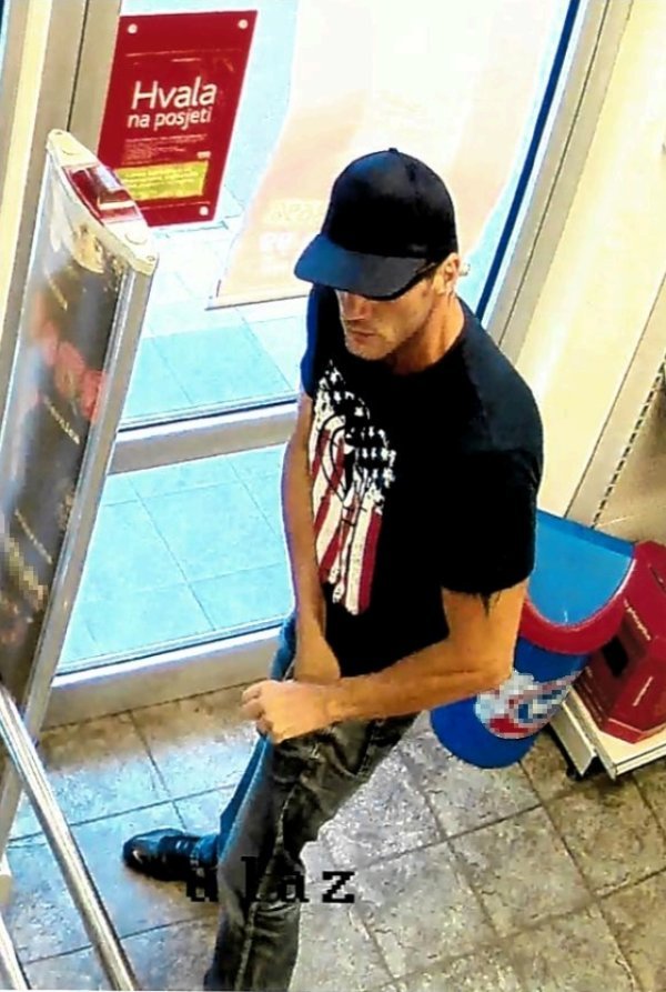 MUP traga za ovim muškarcem