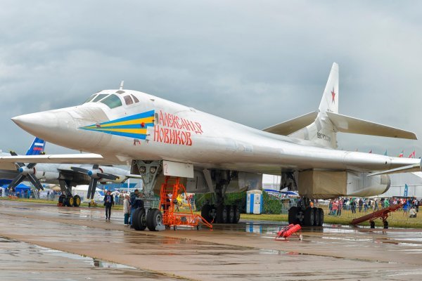 Tu-160