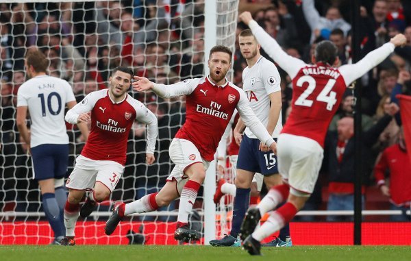 Arsenal (Shkodran Mustafi) - Tottenham