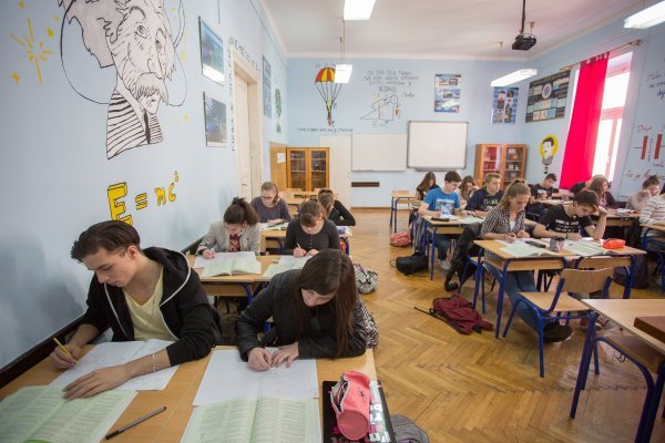 Prva riječka hrvatska gimnazija