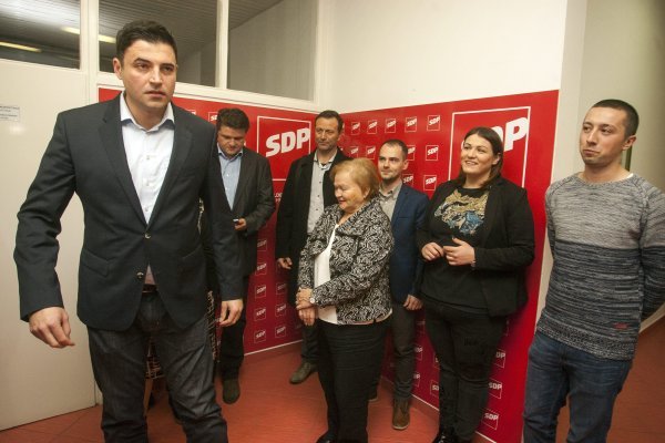 Davor Bernardić na presici o generalu Praljku