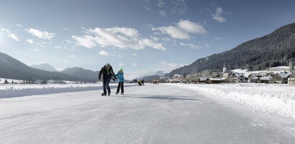 Eislaufen Weissensee © Österreich Werbung, Fotograf: Peter Burgstaller