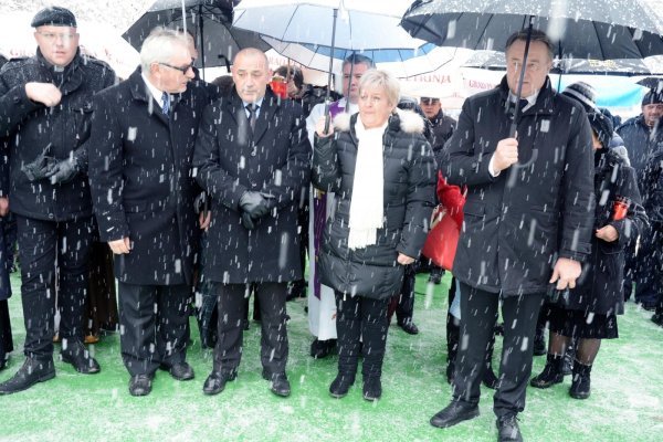 Taborište: Otkrivanje spomen-obilježja mjesta masovne grobnice žrtava iz Domovinskog rata