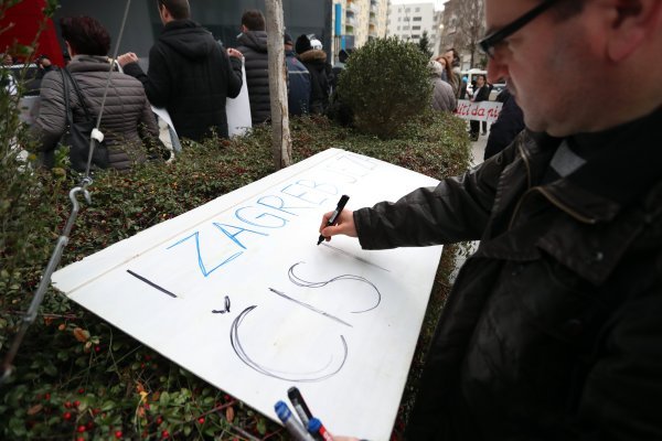 Prosvjed građanske inicijative 'Ne daj se Cetino' u Zagrebu