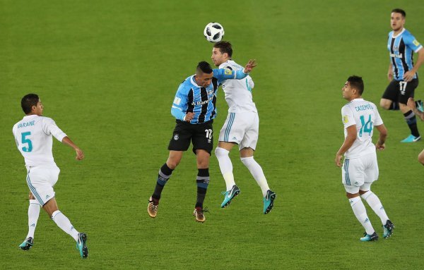 Real Madrid (Sergio Ramos) - Gremio (Lucas Barrios)