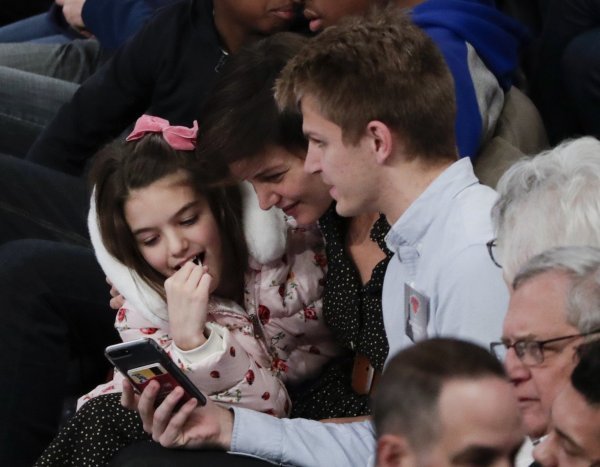 Katie Holmes sa kćerkom Suri