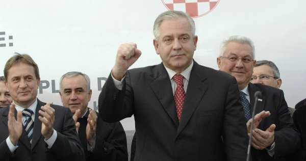 Narod se neće lako otresti sjećanja da je HDZ u vrijeme Ive Sanadera učvrstio proračunsku neodgovornost Cropix